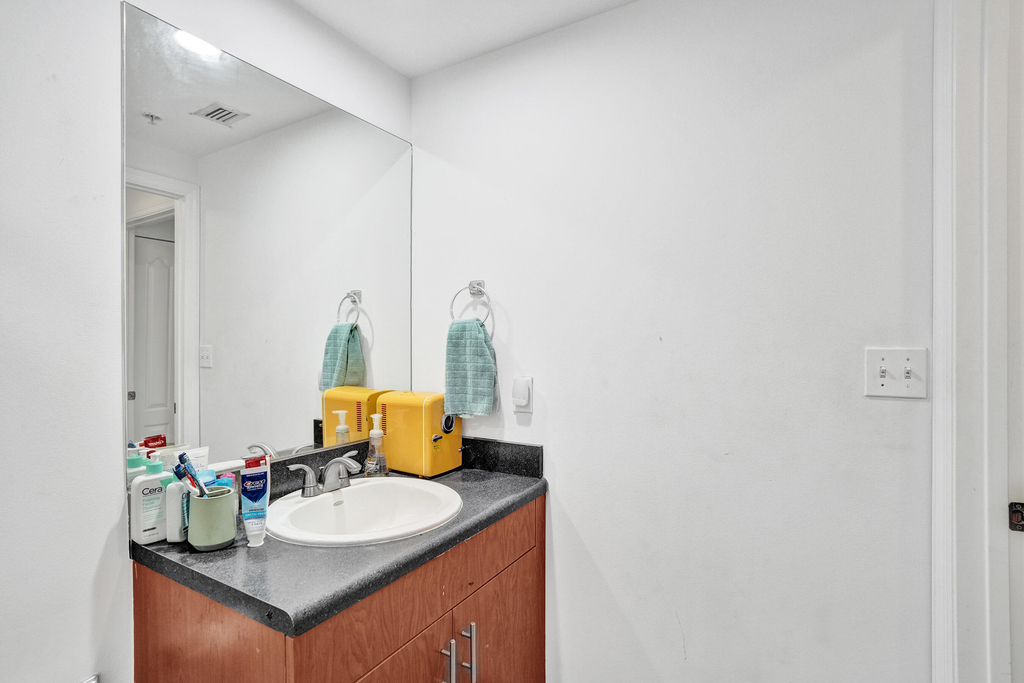 100 N Federal Highway - Photo 32