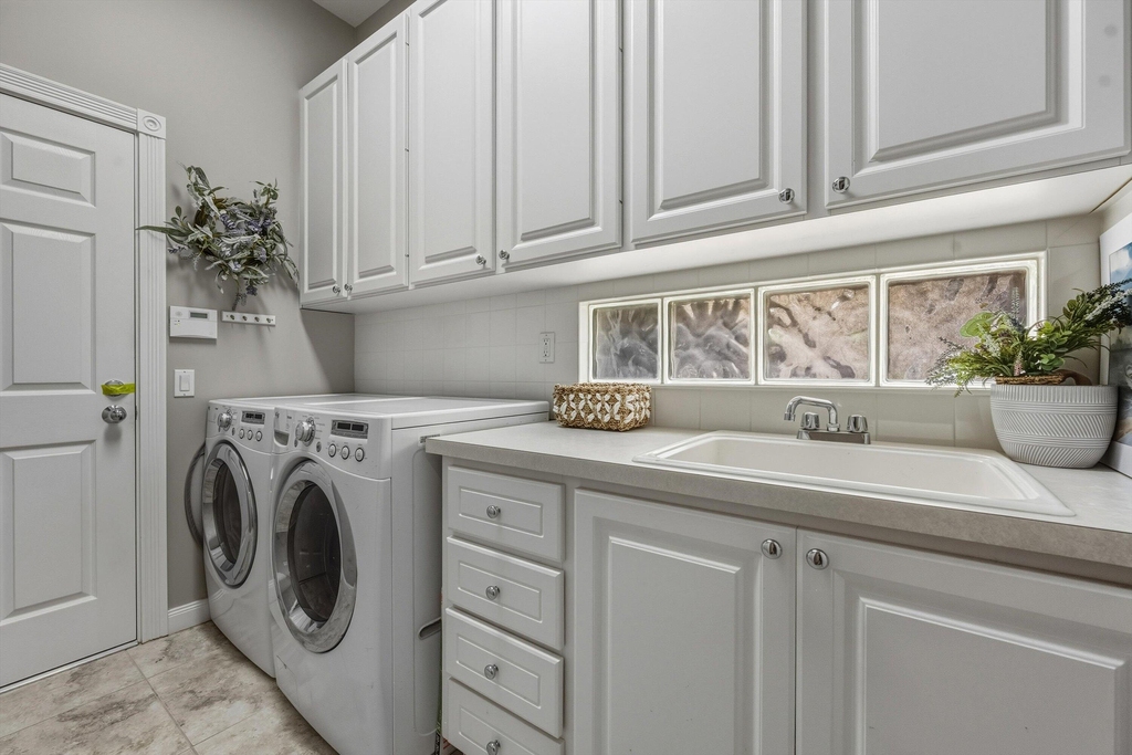 8049 Nevis Place - Photo 23