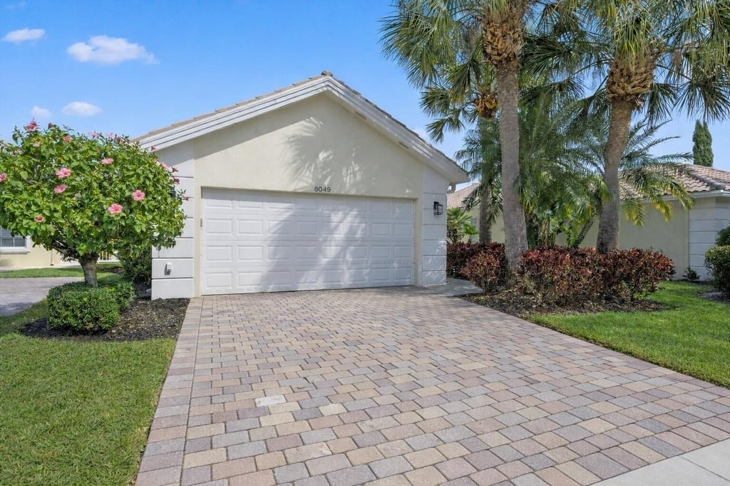 8049 Nevis Place - Photo 3
