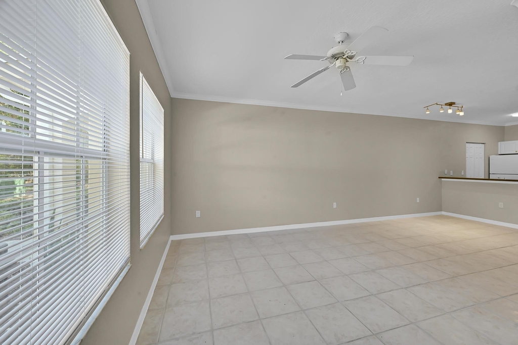196 Se Kitching Circle - Photo 2