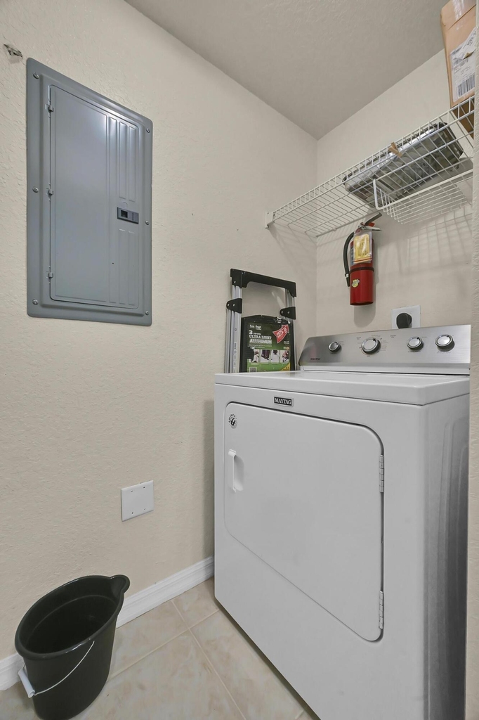 196 Se Kitching Circle - Photo 8