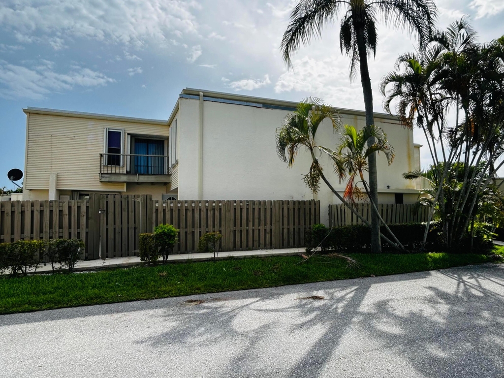 11983 Shakerwood Lane - Photo 31