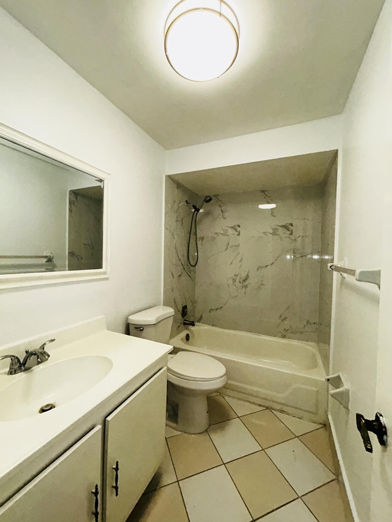 11983 Shakerwood Lane - Photo 36