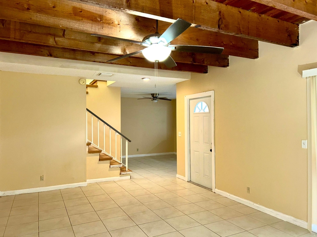 11983 Shakerwood Lane - Photo 11