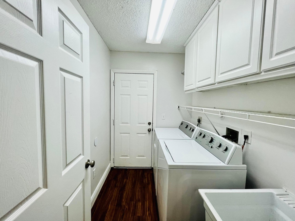 2485 Stonegate Drive - Photo 14