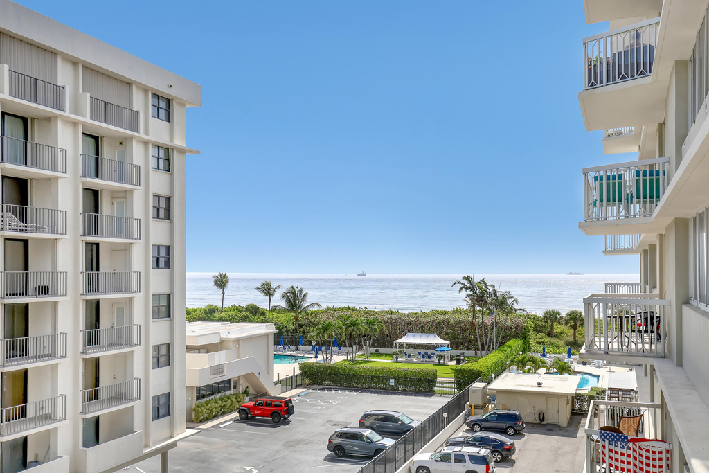 125 S Ocean Avenue - Photo 11