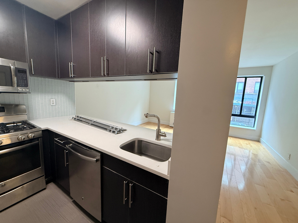 West 53rd Street - Photo 2