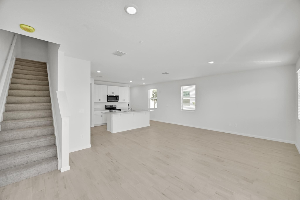 575 Salisbury Circle - Photo 7