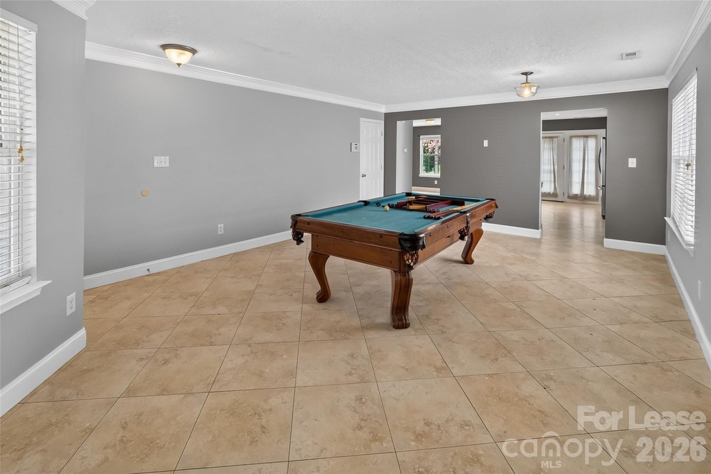 10745 Glenluce Avenue - Photo 4