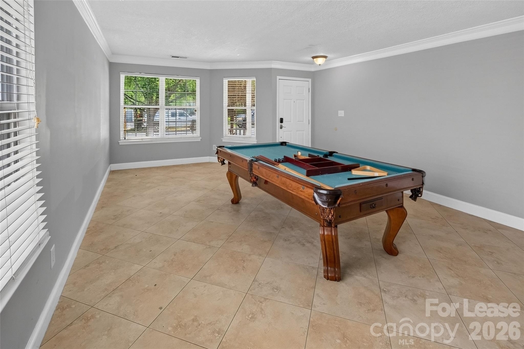 10745 Glenluce Avenue - Photo 3