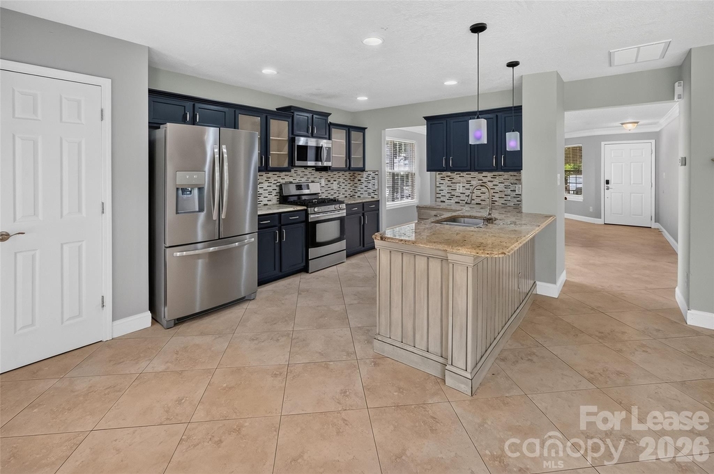10745 Glenluce Avenue - Photo 9