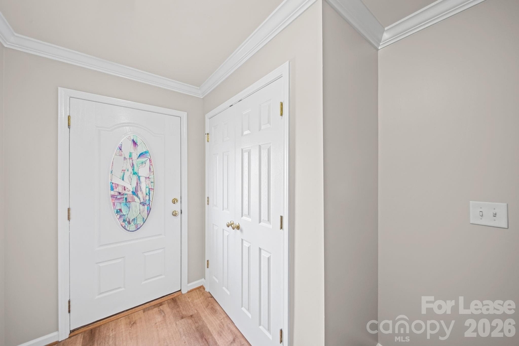 1526 Royal Auburn Avenue - Photo 5