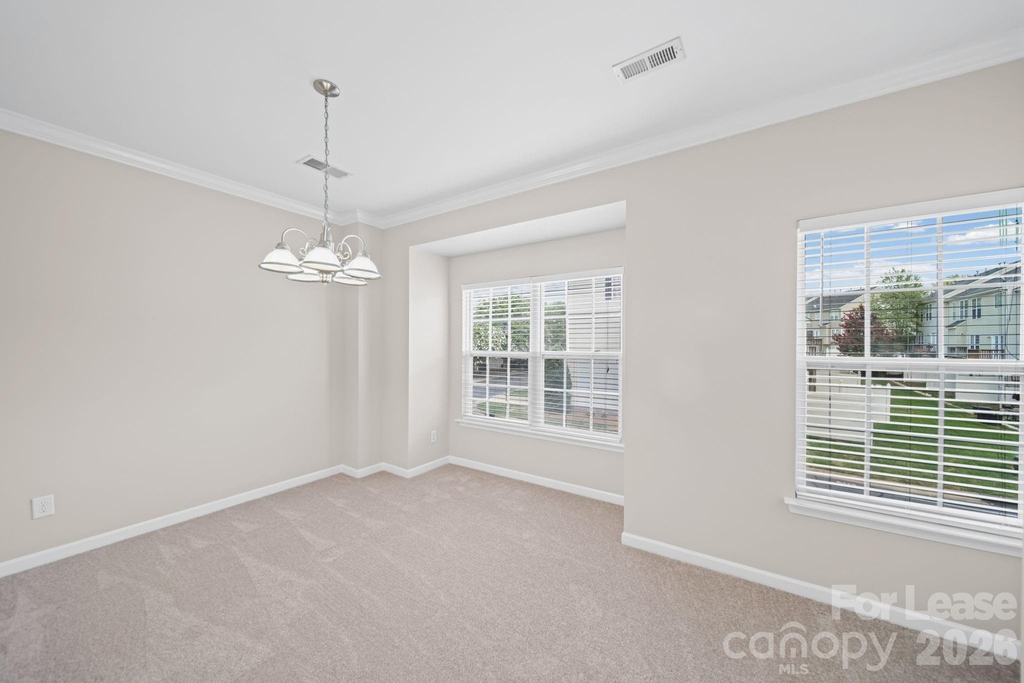 1526 Royal Auburn Avenue - Photo 14