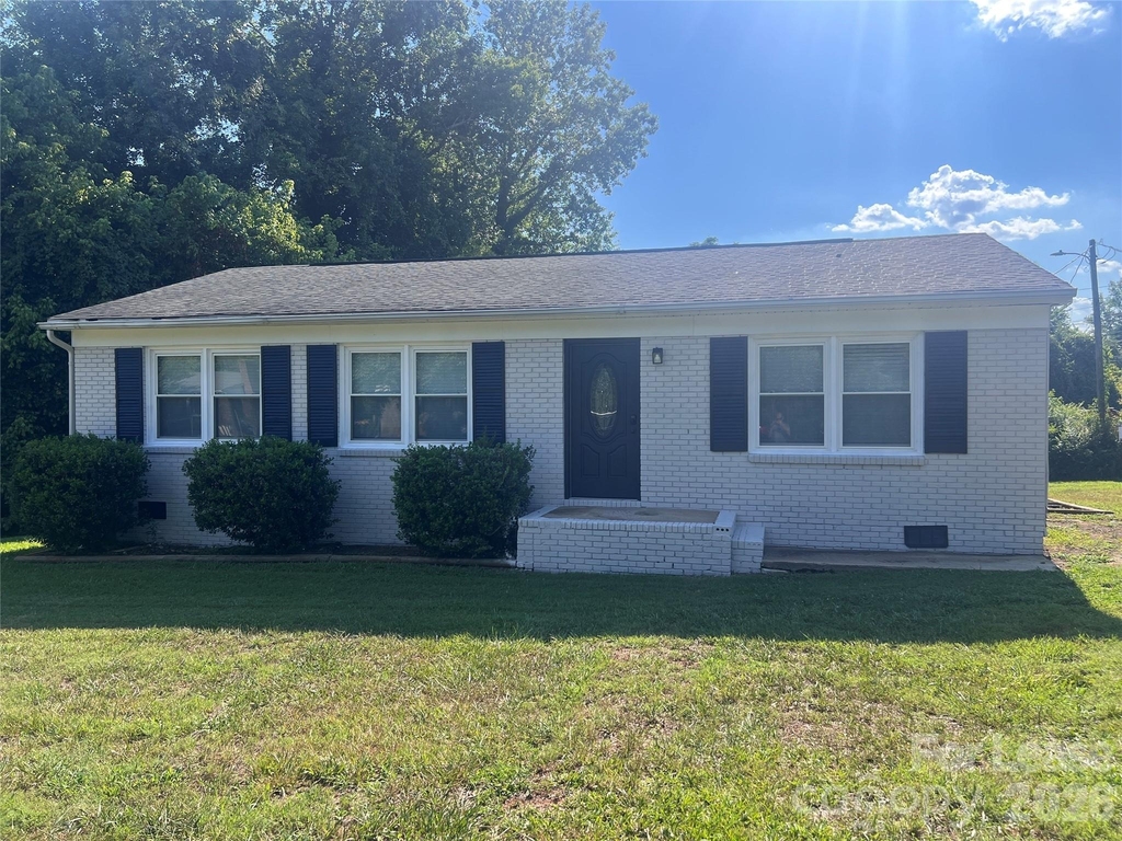 3605 Somerset Drive - Photo 0