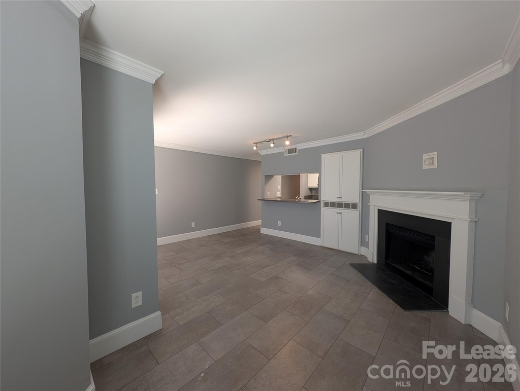 306 S Cedar Street - Photo 4