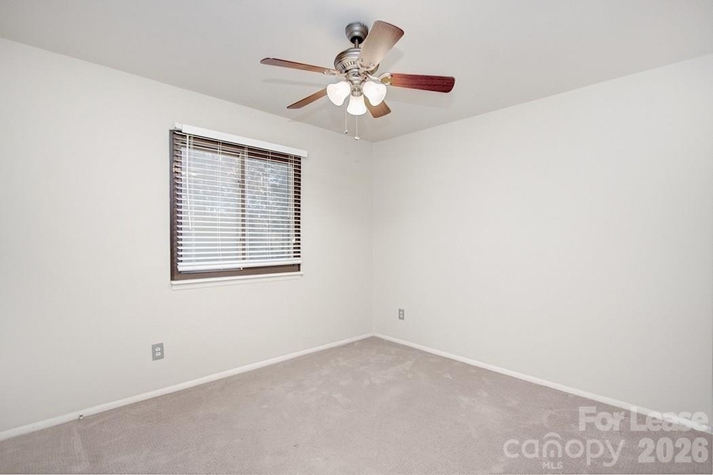 951 Hollywood Street - Photo 17