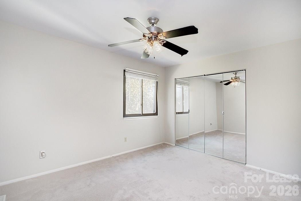 951 Hollywood Street - Photo 15
