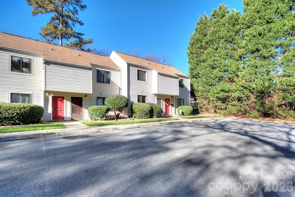 951 Hollywood Street - Photo 1