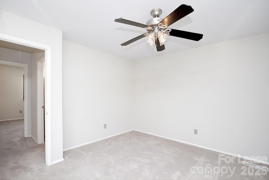 951 Hollywood Street - Photo 14