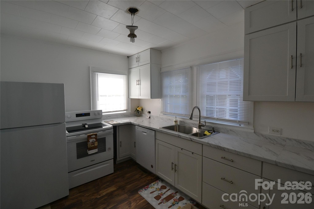 800 Arbor Street Ne - Photo 8