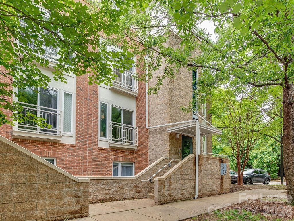 3729 Picasso Court - Photo 2