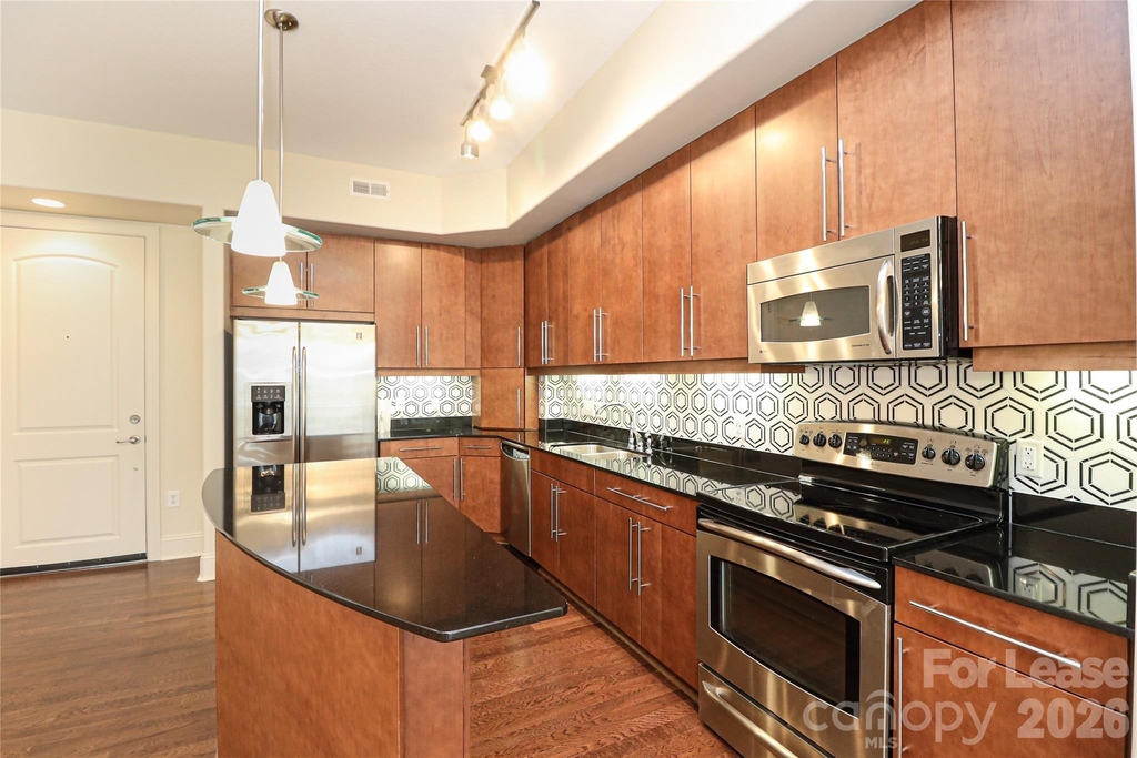 4625 Piedmont Row Drive - Photo 5