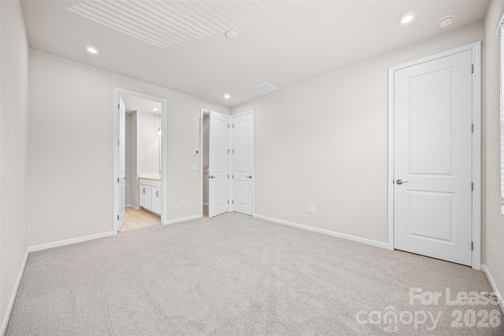 5640 Kingspan Drive - Photo 18