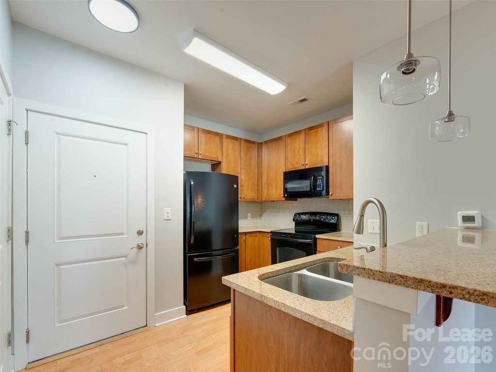 630 Calvert Street - Photo 8