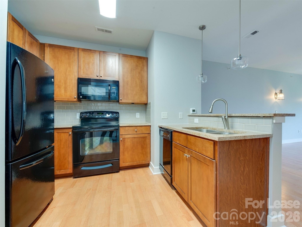 630 Calvert Street - Photo 7