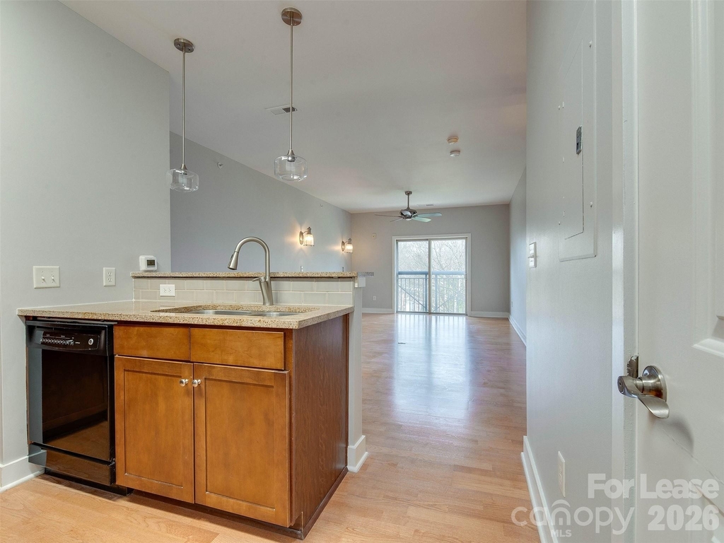 630 Calvert Street - Photo 5