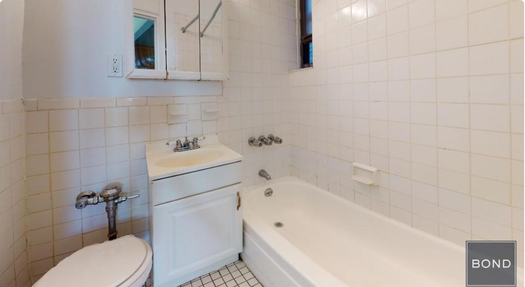 East 90th Street - Photo 3