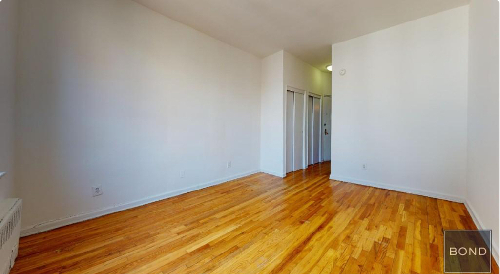 East 90th Street - Photo 1