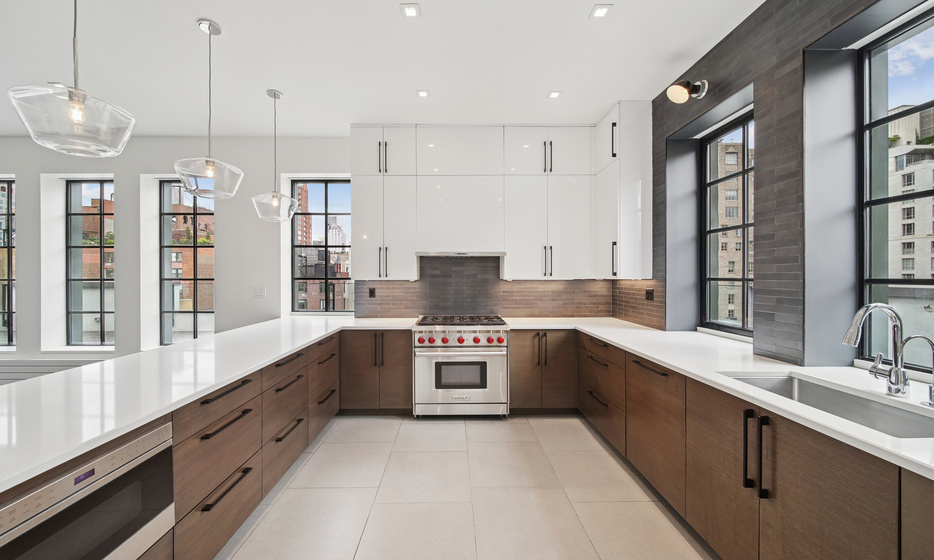 East 80th Street - Photo 0