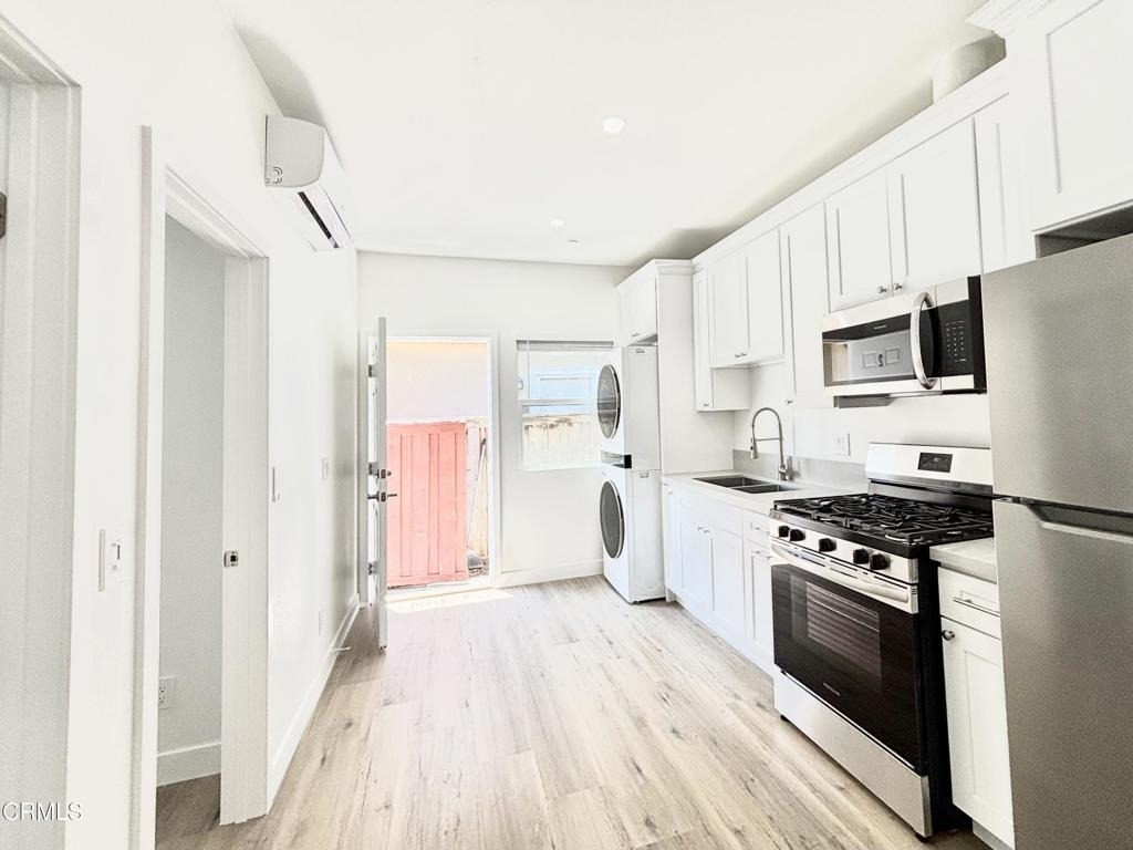 351 Huerta Street - Photo 6