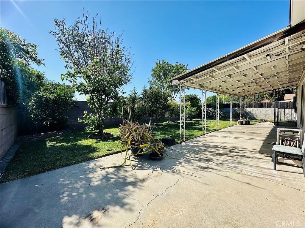 1527 Lancewood Avenue - Photo 11