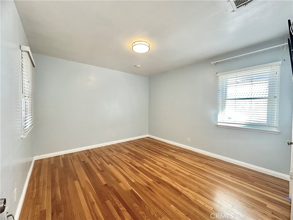 1527 Lancewood Avenue - Photo 6