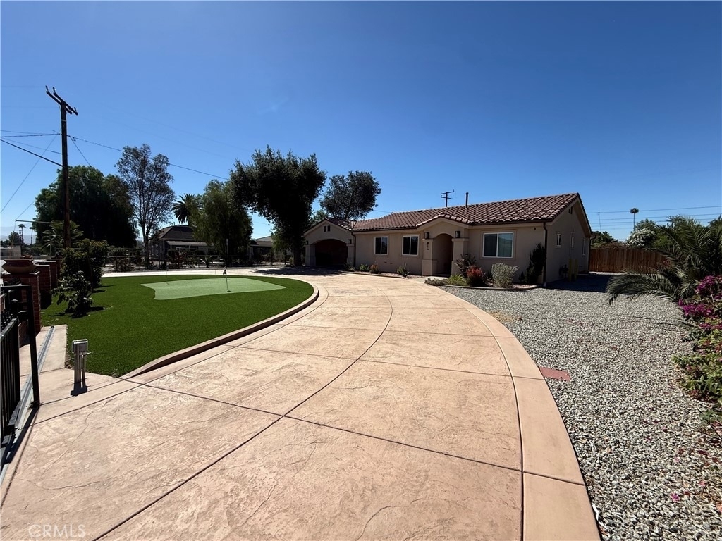 231 W 5th Street - Photo 12