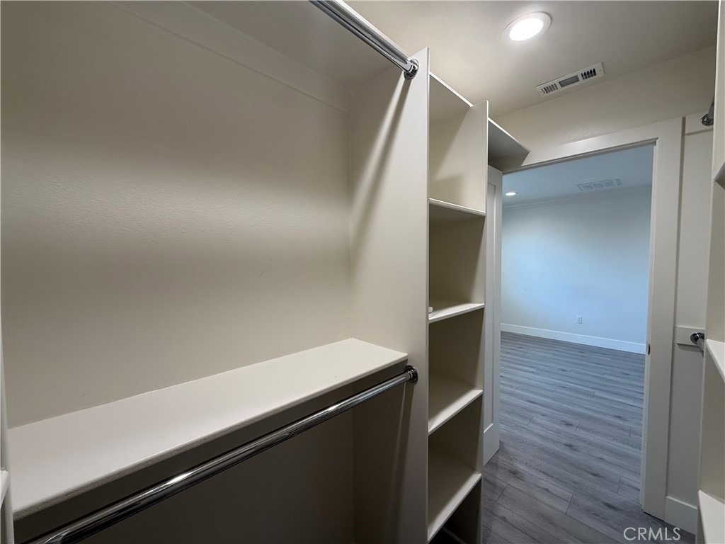 231 W 5th Street - Photo 31