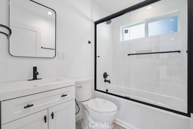 18924 Sylvan Street - Photo 13