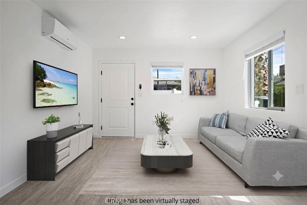 18924 Sylvan Street - Photo 10