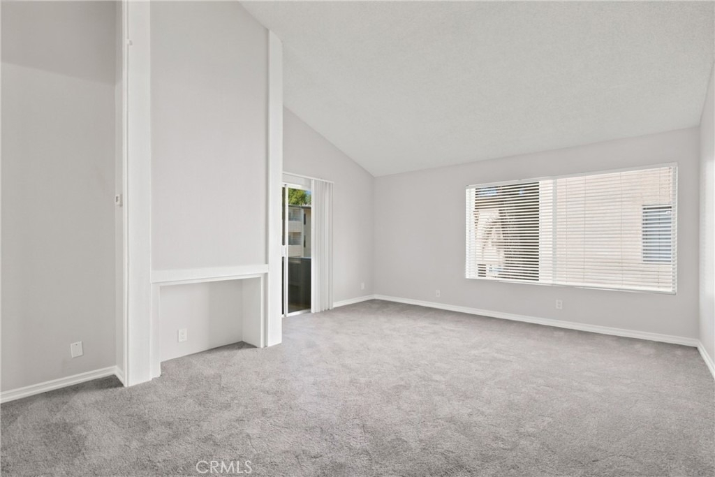 15425 Sherman Way - Photo 3