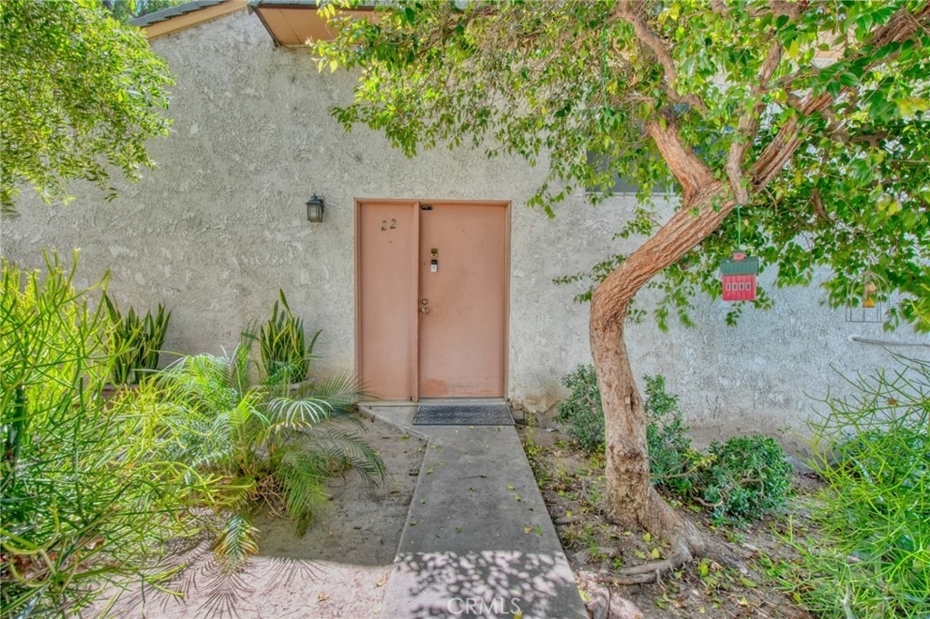 21019 Gresham St. - Photo 18