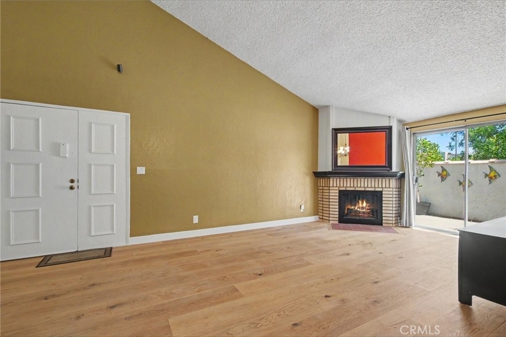 21019 Gresham St. - Photo 3