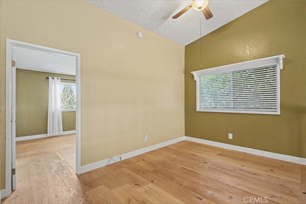21019 Gresham St. - Photo 8