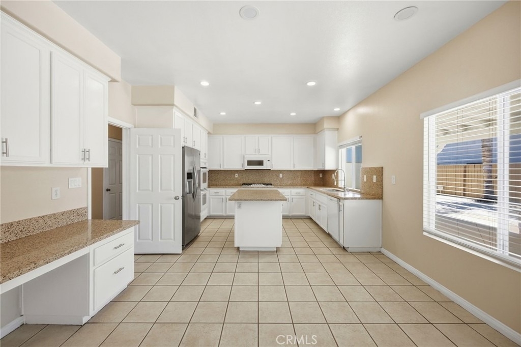 18112 Osborne - Photo 28