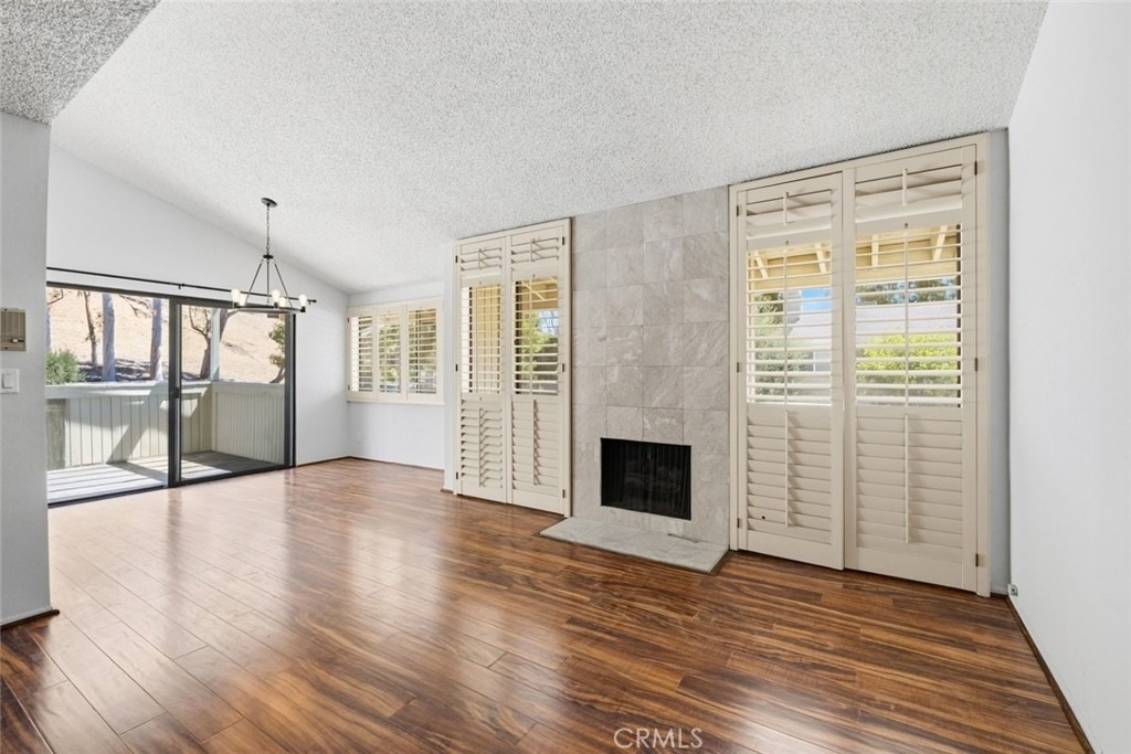 22127 Burbank - Photo 1