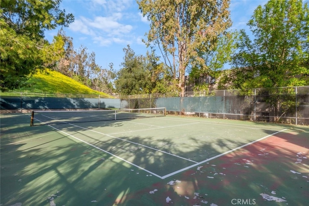 22127 Burbank - Photo 11