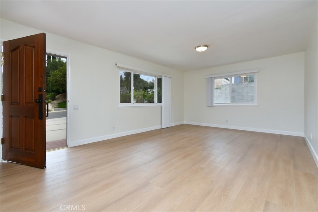 7006 Helmsdale Road - Photo 7