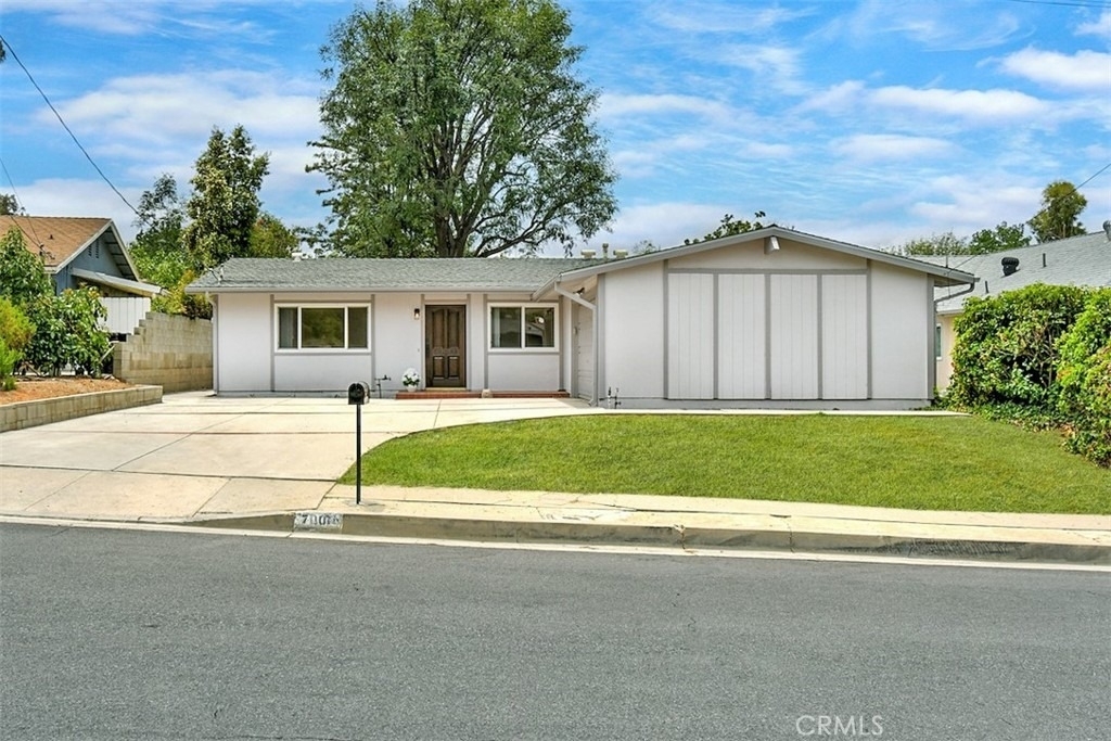 7006 Helmsdale Road - Photo 1
