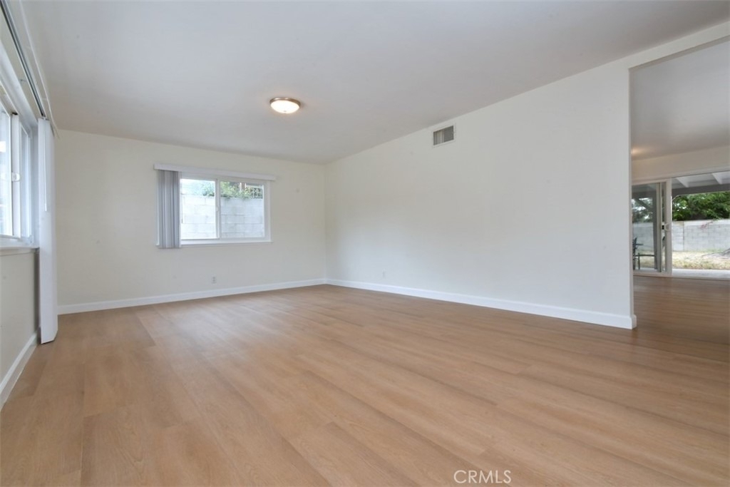 7006 Helmsdale Road - Photo 9